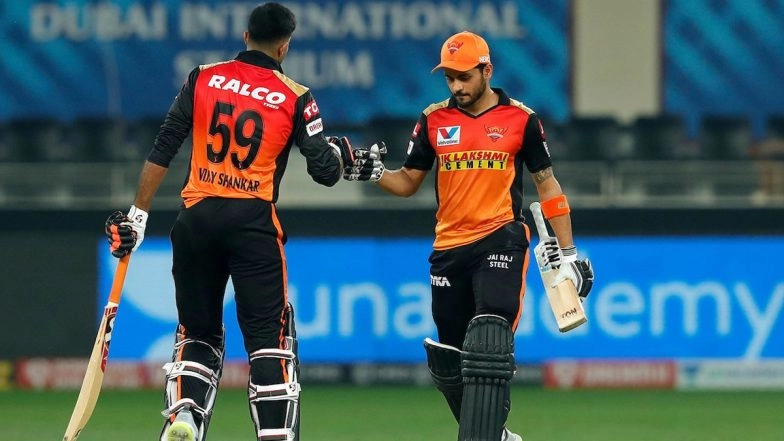 Manish Pandey, Vijay Shankar Hailed by Fans as Sunrisers Hyderabad Thrash Rajasthan Royals by Eight Wickets in Dream11 IPL 2020