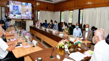 Karnataka Floods: CM BS Yediyurappa Reviews Situation in Heavy Rainfall and Flood-Affected Districts