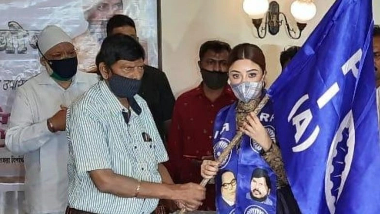 Payal Ghosh Follows Rakhi Sawant in Joining Ramdas Athawale's RPI; She is Appointed as Vice-President of Women's Wing