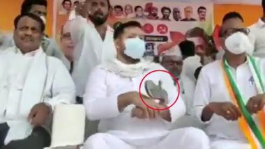 Slippers Hurled at RJD Leader Tejashwi Yadav at Public Rally in Aurangabad While Campaigning for Bihar Assembly Elections 2020 (Watch Video)