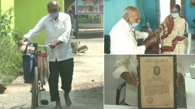 Dr Ramchandra Danekar, 87-Year Old Homoeopathic Doctor in Maharashtra’s Chandrapur, Travels 10 km Barefoot Daily on Bicycle to Provide Treatment to Villagers Amid COVID-19; See Pics