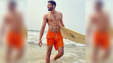 Siddhant Chaturvedi Shares a Beautiful Poem but Fans Cannot Take Their Eyes off The Shirtless Snap That Came With It! (View Pic)