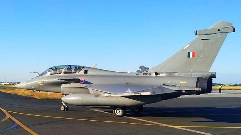 Second Batch of Rafale Jets to Arrive in India by Evening; Here's When And Where to Watch Live Coverage of French Fighter Jets Arriving at Jamnagar Airbase