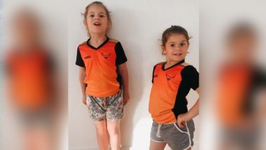 SRH vs RCB Eliminator IPL 2020: David Warner Receives Good Luck Wishes From Daughters Ivy Mae and Indi Rae (Watch Video)