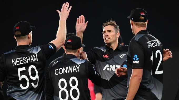 NZ vs WI 3rd T20I 2020: New Zealand Players Wear Black Armbands as Mark of Respect for Ross Dykes