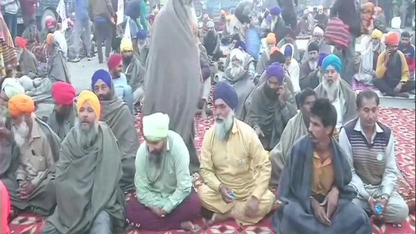 Farmers Agitation: Parents Taking Kids to Border of National Capital to Show 'Struggle' and Lend Support to Farmers Protest