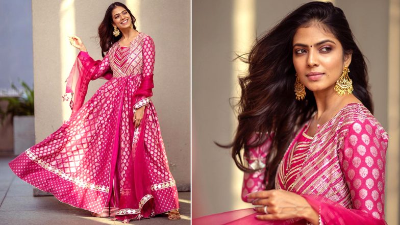 Malavika Mohanan’s Feisty Festive Pink Is Immensely Lust Worthy!
