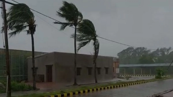 Weather Forecast: IMD Predicts Light to Moderate Rainfall in Karnataka, Kerala, Tamil Nadu, Puducherry During Next 5 Days