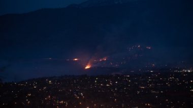 Wildfire Destroys Multiple Homes in Reno Neighbourhood; Hundreds Threatened