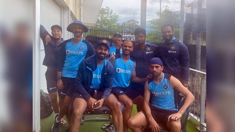 KL Rahul, Mayank Agarwal All Smiles in Shikhar Dhawan’s ‘Squad Goal’ Post Ahead of India vs Australia ODI Series 2020