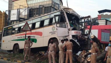 Kochi Bus Accident: KSRTC Driver Dies, 25 Injured as Bus Rams Into Tree Near Chakkaraparambu