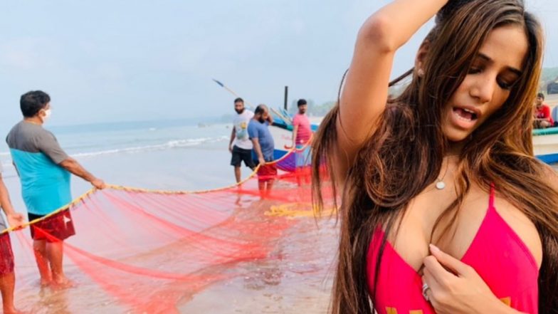 Poonam Pandey Shoots Vulgar Video at Dam in Goa, GFP Women's Wing Files  Complaint | ðŸŽ¥ LatestLY