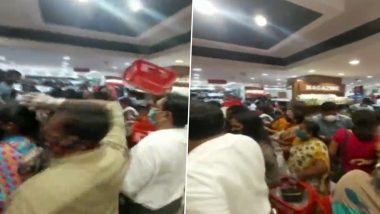 Kerala's Pothys Mall Closed by Police After Video Shows Crowd Going Berserk Over Heavy Discount
