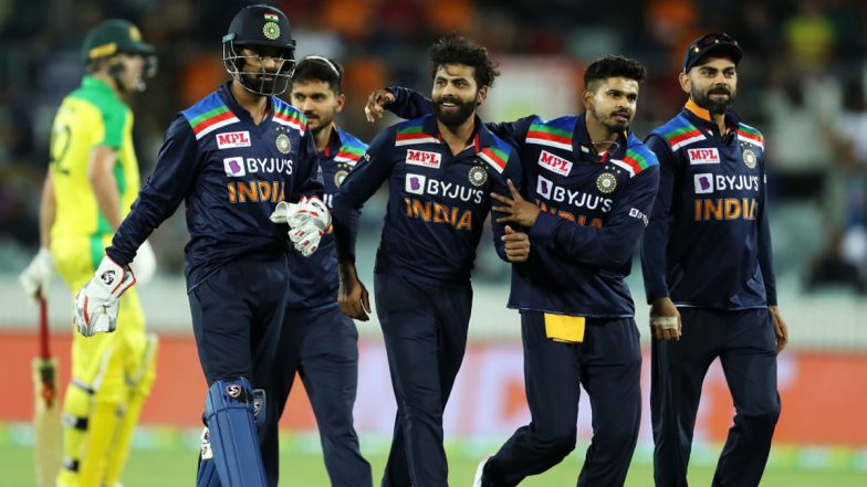 IND vs AUS 3rd ODI 2020: Fans Praise Team India's Complete Display After 13-Run Win Over Australia at Manuka Oval