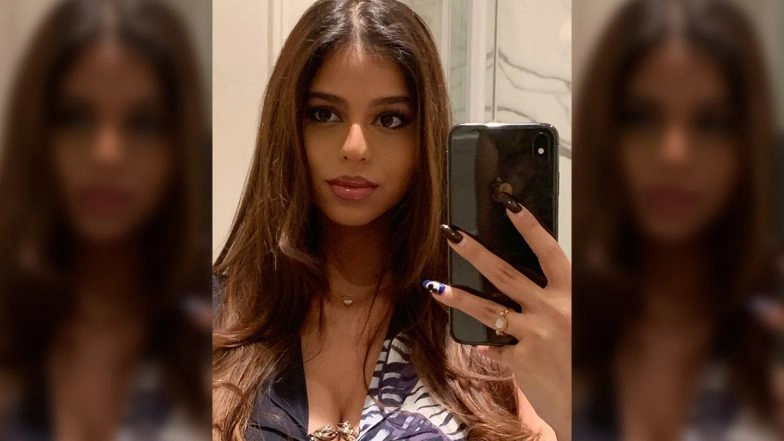 Suhana Khan Looks Gorgeous In Her Latest Mirror Selfie And Mommy Gauri Khan’s BFFs Are All Hearts For It