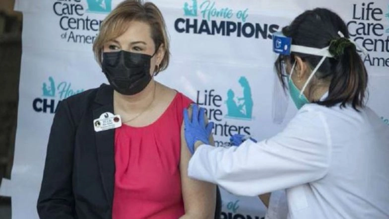 COVID-19 Vaccine Refused by Huge Section of American Frontline and Healthcare Workers: Reports