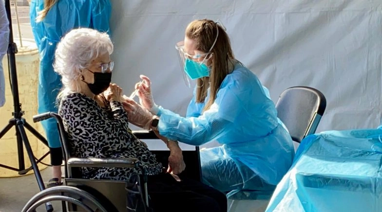 COVID-19 Vaccinations Begins in France, 78-Year-Old Receives 1st Dose