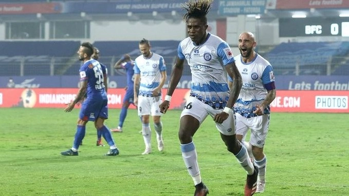 Stephen Eze Header Lifts Jamshedpur Over Bengaluru