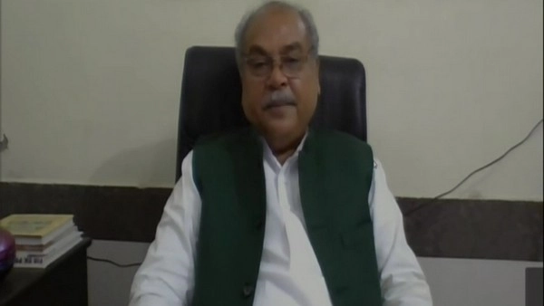 Farmer' Protest: Give Up Stubborn Stand and Come for Clause by Clause Discussion on January 19, Says Agriculture Minister Narendra Singh Tomar to Farmer Unions