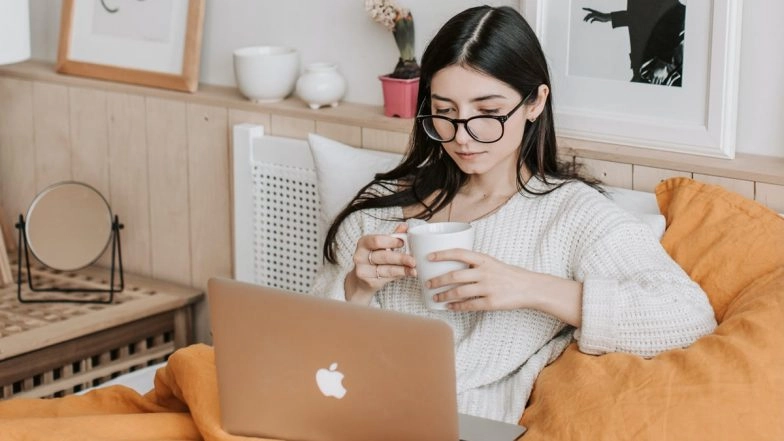 Year Ender 2020: Devil Didn’t Wear Prada, but Sweatpants! Farewell to the Year When Nap Dresses, Facemasks & PJs Made Unexpected Style Statement in Fashion, All Thanks to COVID-19 Pandemic