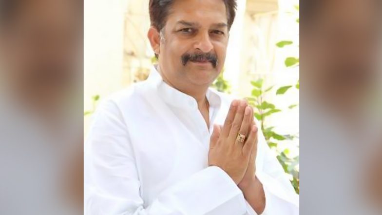 Karnataka Congress MLC Prakash Rathod Caught 'Browsing Obscene Messages' in Vidhan Soudha; Clarifies Later