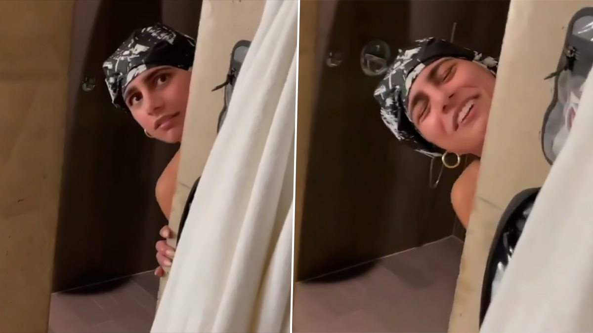 OnlyFans Queen Mia Khalifa Singing in the Shower Will Remind You That She  Is JUST as Goofy as All of Us! Check out the Super Funny yet HOT Video | ðŸ‘  LatestLY
