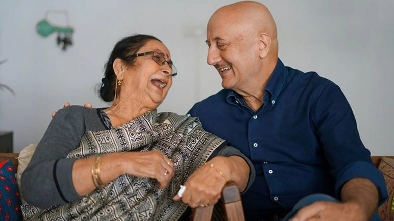 Anupam Kher Off to His Shimla Home With Mother, Shares Video from the Flight