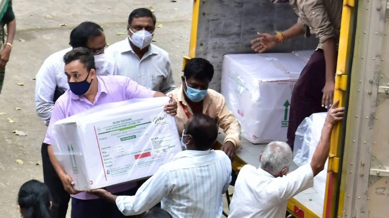 COVID-19 Vaccination in India: Over 107 Crore Vaccine Doses Provided to States, UTs, Says Centre