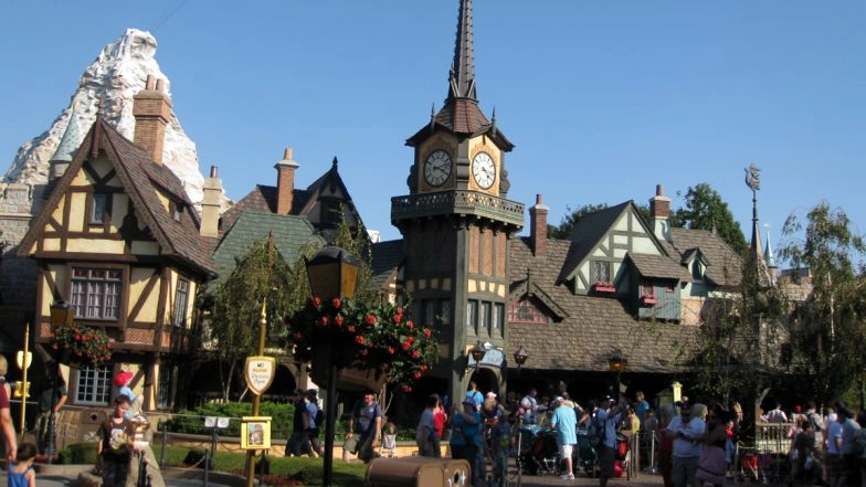 Disneyland to Begin COVID-19 Vaccination Drive, to Serve as 'Super' Immunisation Site in Orange County, California