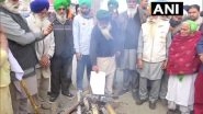 Lohri 2021: Farmers in Punjab Burn Copies of Centre&rsquo;s Farm Laws As Mark of Protest Against the Legislations