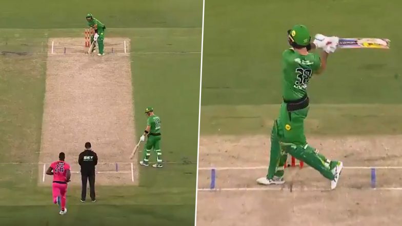Glenn Maxwell’s Absurd Shot During Melbourne Stars vs Sydney Sixers Clash in BBL 2020–21 Will Leave You in Awe (Watch Video)