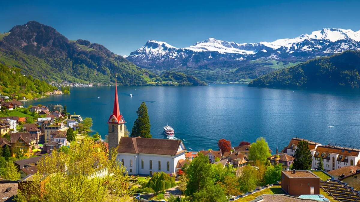 Encircled by popular excursion mountains, Lake Lucerne is the lake with the greatest scenic variety in the country. Encircled by popular excursion mountains, Lake Lucerne is the lake with the greatest scenic variety in the country.