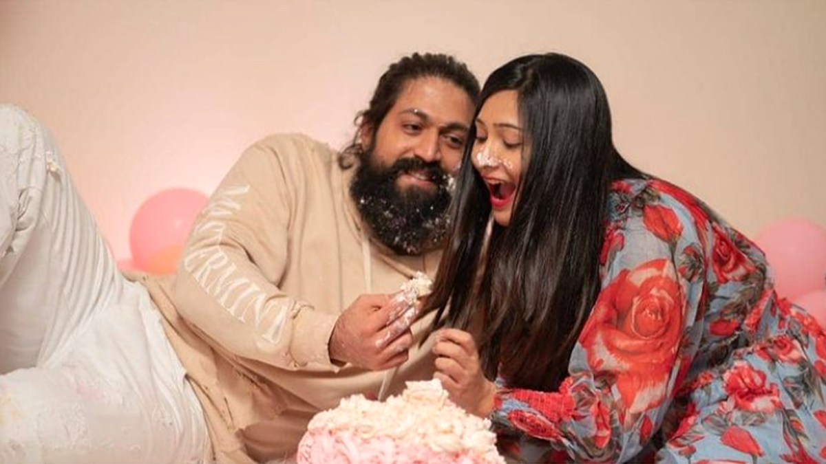 Yesh Radhika Pandit Xxx Videos - Yash Gets A Heartwarming Birthday Wish From Radhika Pandit! Here's Looking  At This Couple's Picture Perfect Moments | ðŸŽ¥ LatestLY