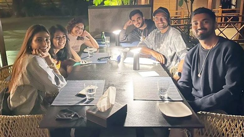 KL Rahul Spotted With Rumoured Girlfriend Athiya Shetty During a Get Together With Robin Uthappa and His Wife (See Pics)