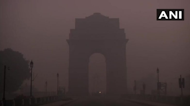 Delhi Winters: Minimum Temperature of 1.1 Degrees Celsius Recorded in National Capital Today, 'Extreme Dense Fog' Lowers Visibility