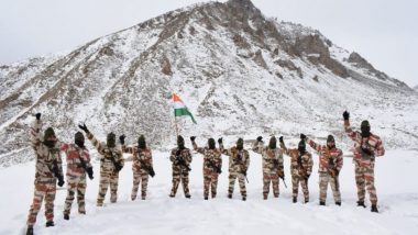 Republic Day 2021 Celebrations: ITBP Jawans March With Indian Flag on a Frozen Water Body in Ladakh; Watch Video