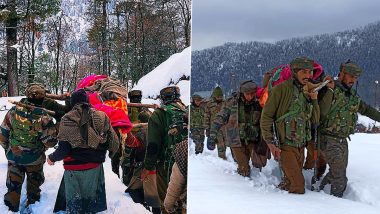 Indian Army Personnel of Chinar Corps Walk Through Heavy Snow to Evacuate Pregnant Woman to Hospital in Jammu and Kashmir's Kupwara District (View Pics)