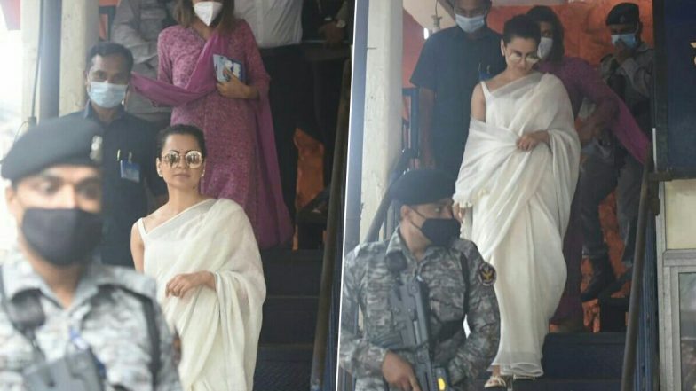 Kangana Ranaut, Rangoli Chandel Visit Bandra Police Station to Record Statement in Sedition Case