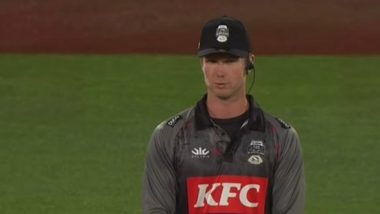 Jimmy Neesham Turns Umpire for T20 Black Clash 2021, Watch Team Cricket vs Team Rugby Video Highlights