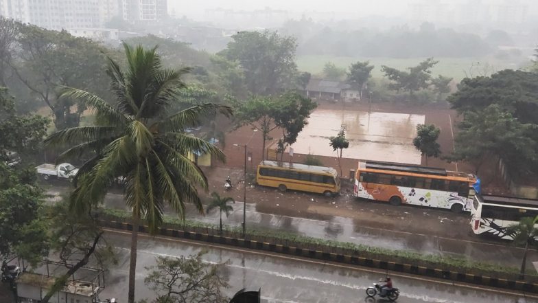 Mumbai Rains Trends on Twitter As Light Rain Drizzles City (Check Tweets)