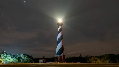 Were They Aliens? Mysterious Glowing Lights Behind Outer Banks Lighthouse in North Carolina Sparks UFO Theories (Watch Video)