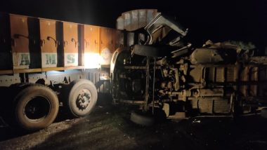 Andhra Pradesh Road Accident: 14 Dead, 4 Injured After Bus And Truck Collide at National Highway 44 in Kurnool