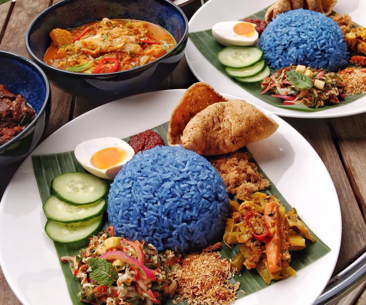 It is also commonly prepared in southern Thailand, where it is known as ‘khao yam’. It is also commonly prepared in southern Thailand, where it is known as ‘khao yam’.