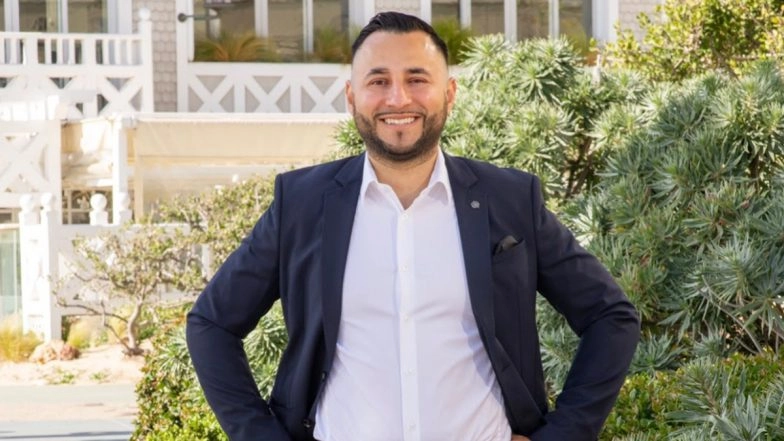 College Dropout Becomes Millionaire Through Innovative AirBnB Brand