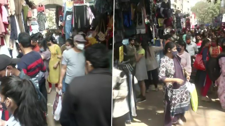 COVID-19 in Delhi: Social Distancing Norms Violated in Sarojini Nagar Market (Pics)