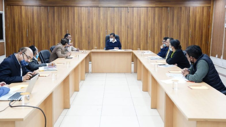 Delhi CM Arvind Kejriwal Convenes Review Meeting on Health Information Management System Project, E-Health Card Facilities