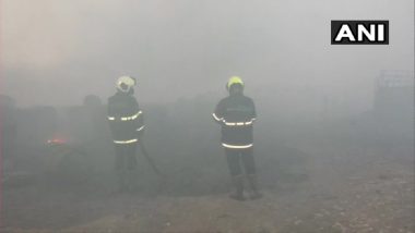 Mumbai: Firefighting Operation Continues After Fire Broke Out at Godowns in Mankhurd Scrapyard (Watch Video)