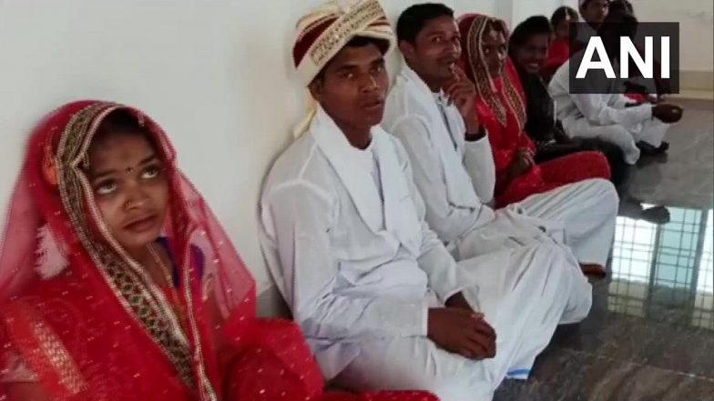 Chhattisgarh: 15 Surrendered Naxals Married at Ceremony Organised by Dantewada Police on Valentine’s Day 2021