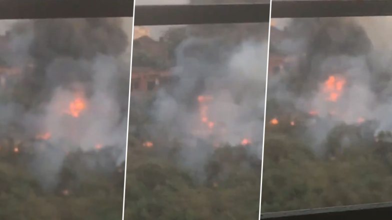 Mumbai Fire: Blaze Breaks Out in Forest Area Near Aarey Colony, Fire Tenders Reach Spot