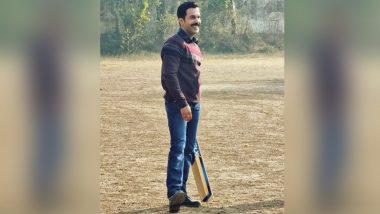 Badhaai Do: Rajkummar Rao Enjoys Playing Old School Gully Cricket with ‘One Tip, One Hand’ Rules on the Sets of Bhumi Pednekar Starrer